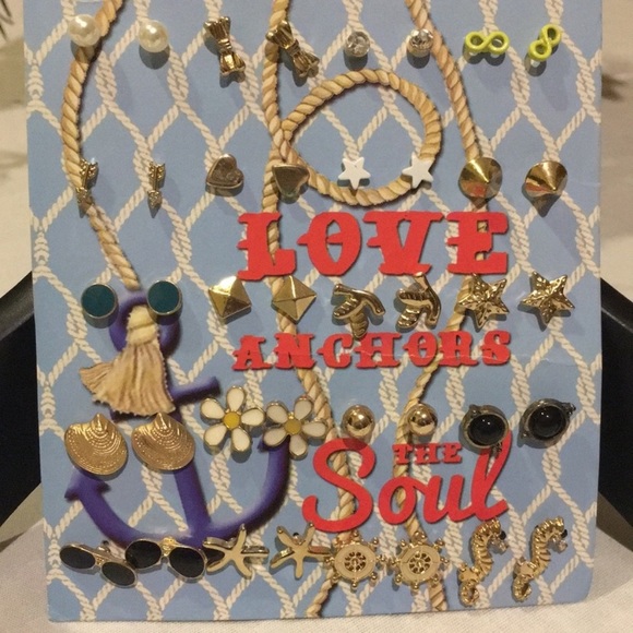 ETC! “Love Anchors the Soul” earring set - Picture 2 of 8